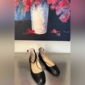 Vince Camuto shoes 8 1/2M or 39 EURO NWOT